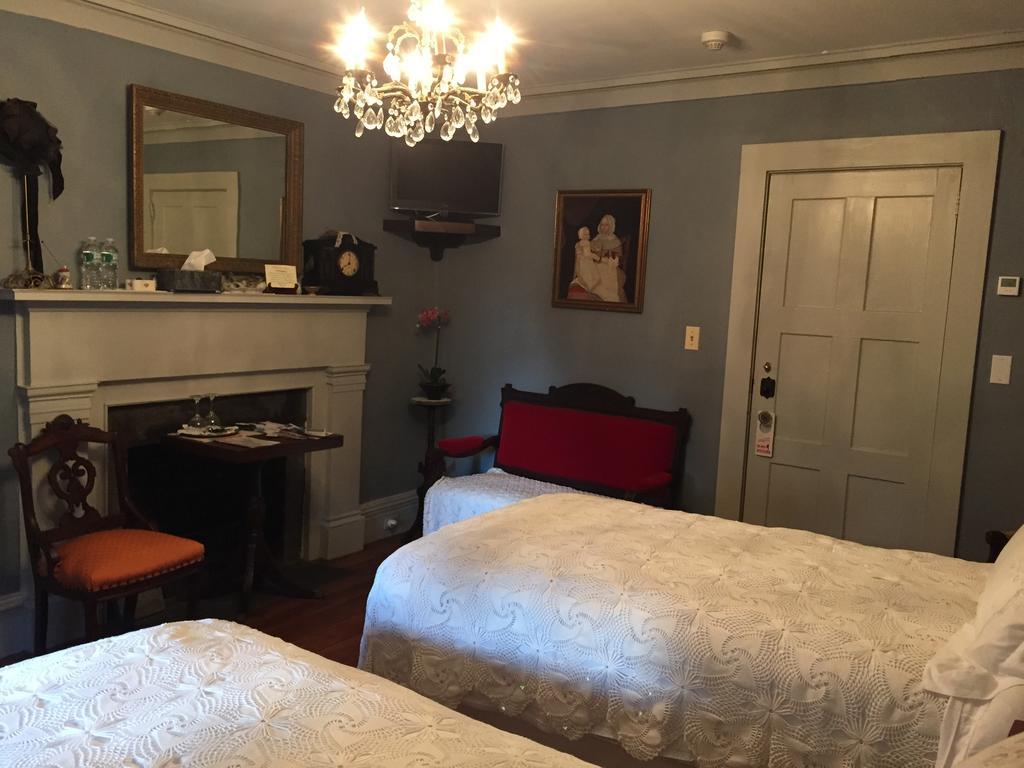 Bushnell House 웨스트브룩 객실 사진
